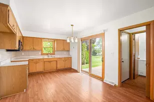 5624 S 24th St, Milwaukee, WI 53221 - Photo 8