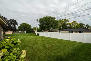 5624 S 24th St, Milwaukee, WI 53221 - Photo 30