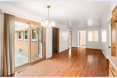 5624 S 24th St, Milwaukee, WI 53221 - Photo 10