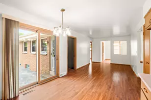 5624 S 24th St, Milwaukee, WI 53221 - Photo 10