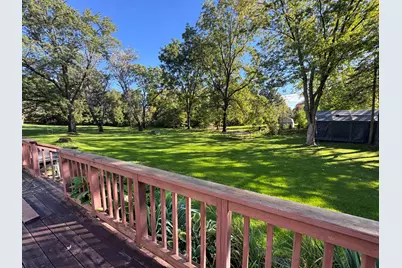 670  Hillcrest Dr, Brookfield, WI 53186 - Photo 8