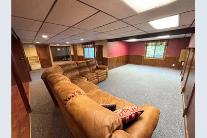 670  Hillcrest Dr, Brookfield, WI 53186 - Photo 22