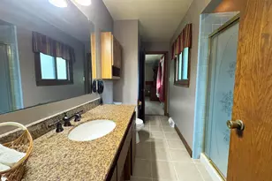 670 Hillcrest Dr, Brookfield, WI 53186 - Photo 18