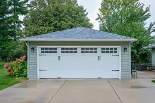 5353 S Elaine Ave, Cudahy, WI 53110 - Photo 24