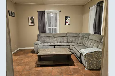 1605  Phillips Ave, Racine, WI 53403 - Photo 6