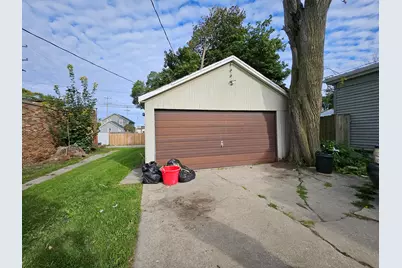 1605  Phillips Ave, Racine, WI 53403 - Photo 20