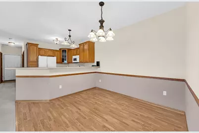 1527  Summerset Dr #91, Racine, WI 53406 - Photo 10