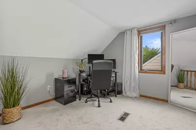 2526 S 70th St, Milwaukee, WI 53219 - Photo 18