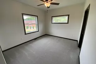 N9033 Parcher Ct, Holland, WI 54636 - Photo 10