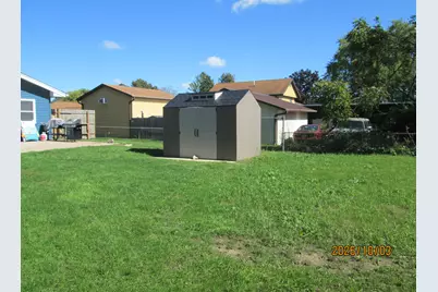 8235  Old Spring St, Racine, WI 53406 - Photo 14
