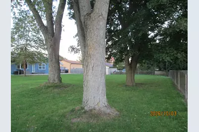 8235  Old Spring St, Racine, WI 53406 - Photo 8