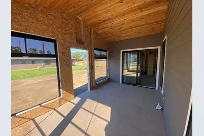 1422  Iris St, Holmen, WI 54636 - Photo 6