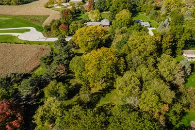 5110 S Woodridge Ln, New Berlin, WI 53146 - Photo 46