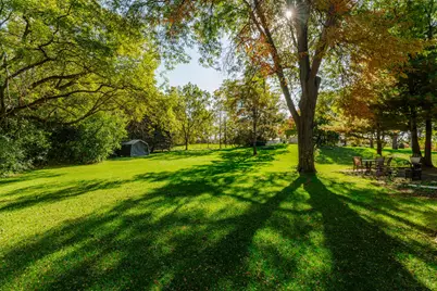 5110 S Woodridge Ln, New Berlin, WI 53146 - Photo 40