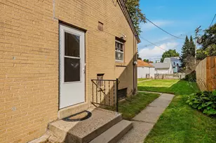 3050 N 79th St, Milwaukee, WI 53222 - Photo 24