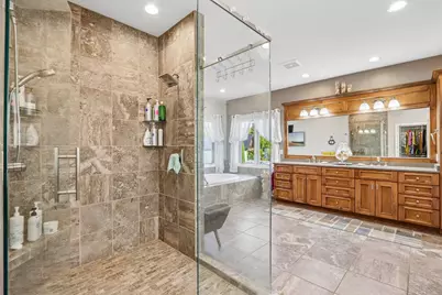 8349 S River Terrace Dr, Franklin, WI 53132 - Photo 20