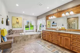 8349 S River Terrace Dr, Franklin, WI 53132 - Photo 18