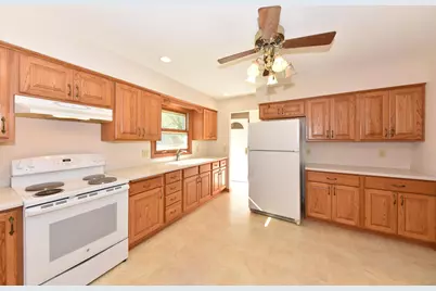 6941 N 89th St, Milwaukee, WI 53224 - Photo 18