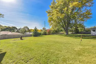 6941 N 89th St, Milwaukee, WI 53224 - Photo 42