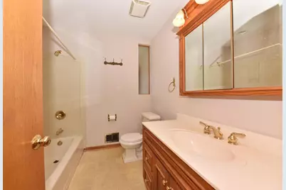 6941 N 89th St, Milwaukee, WI 53224 - Photo 22