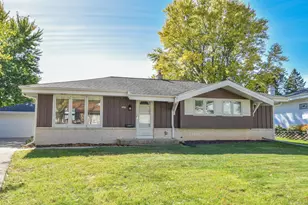 6941 N 89th St, Milwaukee, WI 53224 - Photo 40