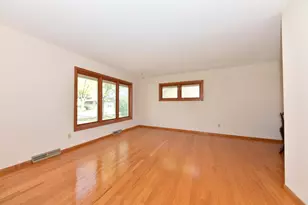 6941 N 89th St, Milwaukee, WI 53224 - Photo 4
