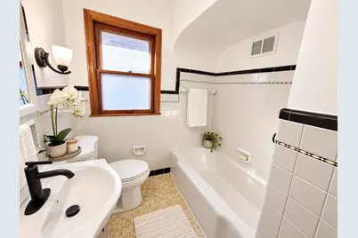 3854 E Carpenter Ave, Cudahy, WI 53110 - Photo 6