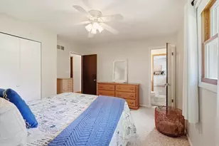 S55W23639 Hickory Ridge Dr, Waukesha, WI 53189 - Photo 20