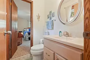 S55W23639 Hickory Ridge Dr, Waukesha, WI 53189 - Photo 22
