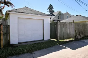2426 Carmel Ave, Racine, WI 53405 - Photo 40