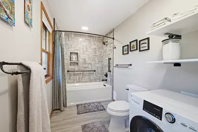 S44W23627  Amy James Dr, Waukesha, WI 53189 - Photo 14