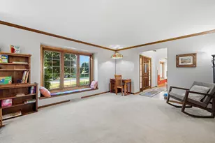 S44W23627 Amy James Dr, Waukesha, WI 53189 - Photo 2