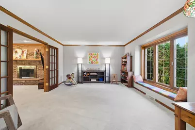 S44W23627  Amy James Dr, Waukesha, WI 53189 - Photo 6