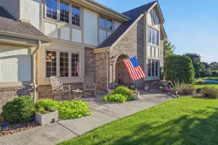 S44W23627 Amy James Dr, Waukesha, WI 53189 - Photo 32