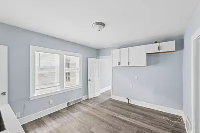 5720 W Rogers St, West Allis, WI 53219 - Photo 6