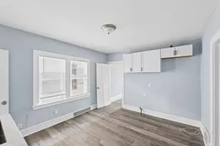 5720 W Rogers St, West Allis, WI 53219 - Photo 6