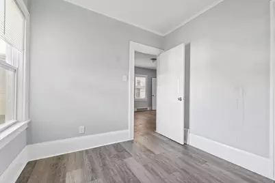 5720 W Rogers St, West Allis, WI 53219 - Photo 12