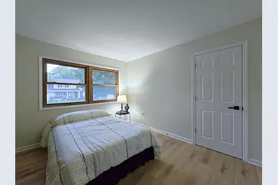 6730  Manchester Dr, Greendale, WI 53129 - Photo 32