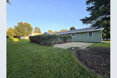 6730  Manchester Dr, Greendale, WI 53129 - Photo 68