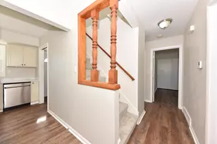 7801 W Clovernook St, Milwaukee, WI 53223 - Photo 18