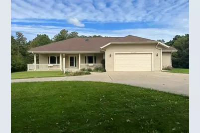 S80W36100  Oak Ridge Dr, Eagle, WI 53119 - Photo 2