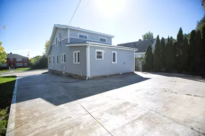 2405 S 92nd St, West Allis, WI 53227 - Photo 26