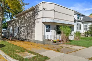1579 S 56th St, West Allis, WI 53214 - Photo 2