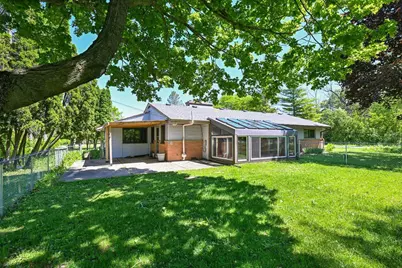 611 W Mequon Rd, Mequon, WI 53092 - Photo 38