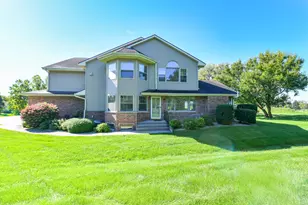 110 Eagle Pointe Dr, Delavan, WI 53115 - Photo 1