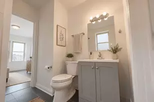 1800 N Farwell Ave, Milwaukee, WI 53202 - Photo 8