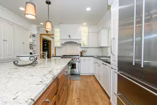 W302N1609 Crooked Creek Ct, Delafield, WI 53072 - Photo 14
