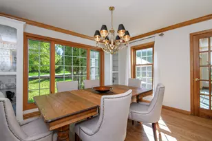 W302N1609 Crooked Creek Ct, Delafield, WI 53072 - Photo 8