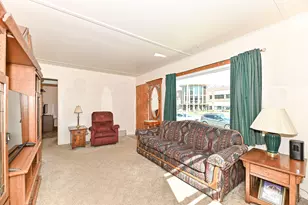 250 Luedtke Ave, Racine, WI 53405 - Photo 6