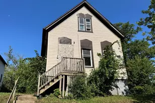 2455 N Dr William Finlayson St, Milwaukee, WI 53212 - Photo 1